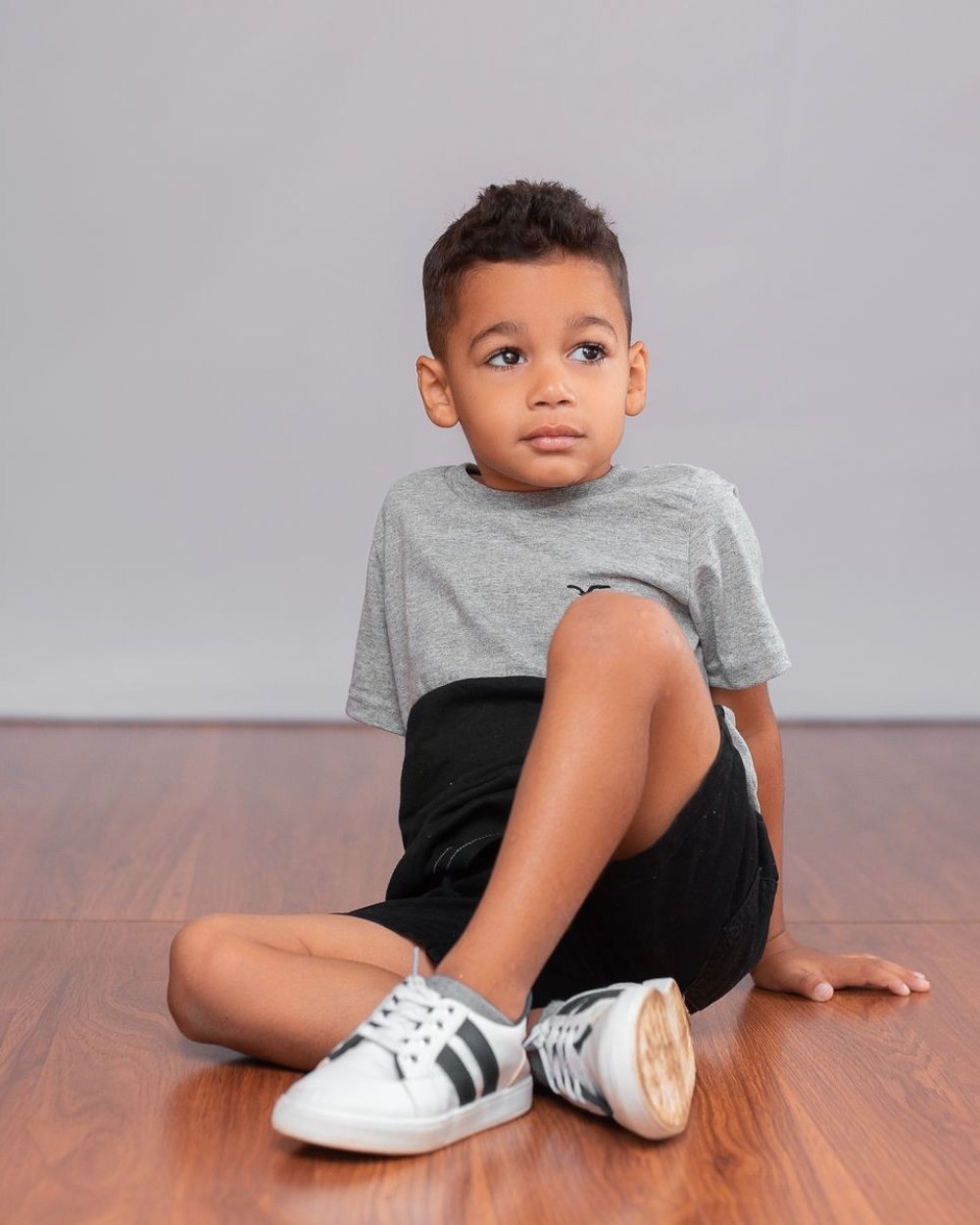 Buzz Sneakers Station — mega-kids